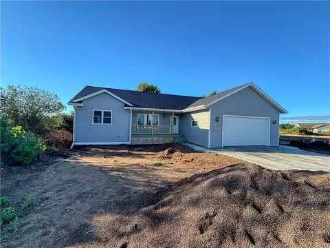 921 Clayton St, Cameron, WI 54822