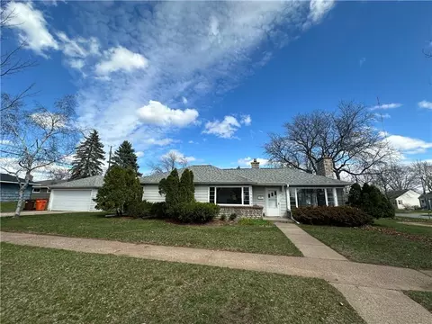 1417 Birney St, Eau Claire, WI 54701