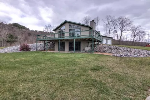n3299 East Bluff Road, Humbird, WI 54746