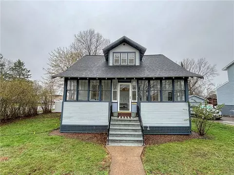 304 W Eau Claire St, Rice Lake, WI 54868