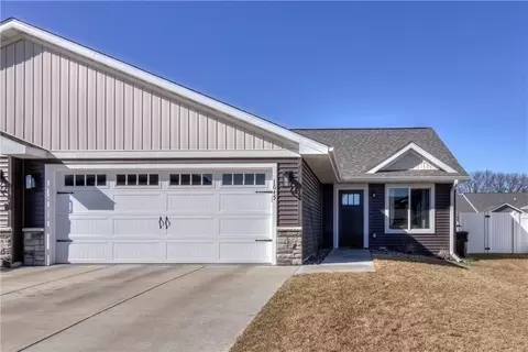 1645 Keanan Ln, Altoona, WI 54720