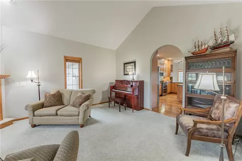 e4075 Nicole Court, Eleva, WI 54738 photo 4
