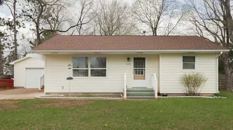 2210 North Ln, Eau Claire, WI 54703