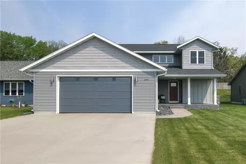 293 Autumn Dr, Altoona, WI 54720