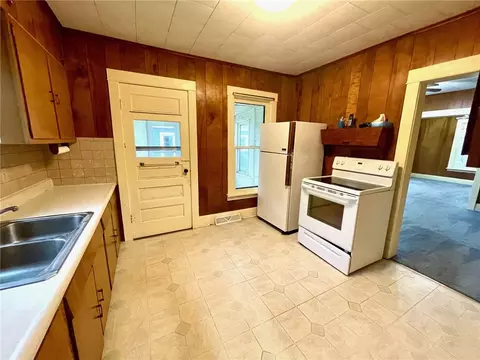 302 Main St, Knapp, WI 54749 photo 3