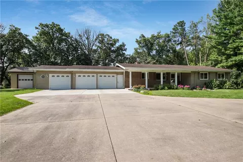 2731 E Deblene Ln, Eau Claire, WI 54703