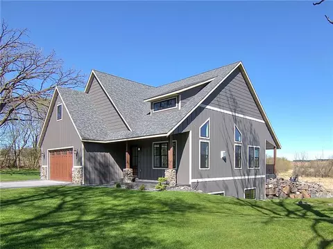 2715 30th St, Elk Mound, WI 54739