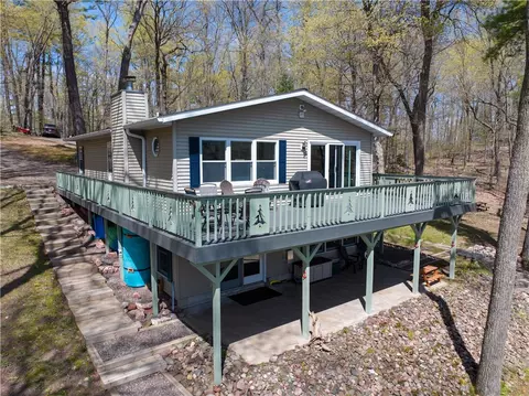 w2417 Summit Road, Sarona, WI 54870