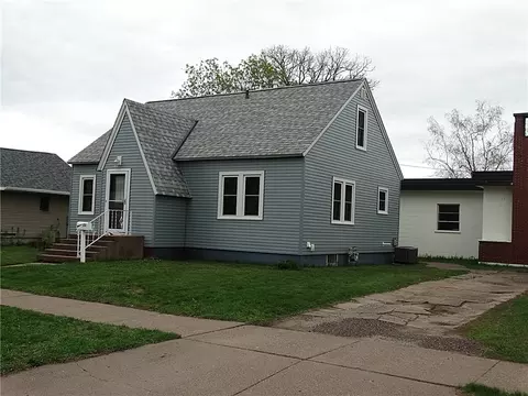 132 W Evans St, Rice Lake, WI 54868