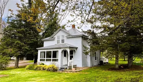 601 E 6th St S, Ladysmith, WI 54848