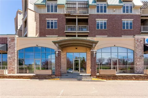401 Pinnacle Way #411, Eau Claire, WI 54701