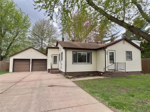 2605 Crescent Ave, Eau Claire, WI 54703