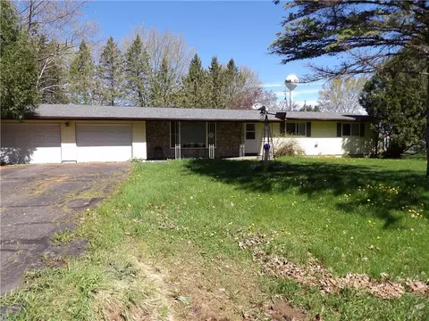 515 W Pine St, Gilman, WI 54433