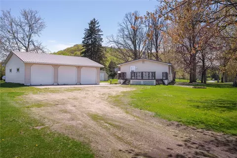 e2264 570th Avenue, Menomonie, WI 54751