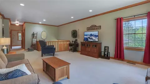10251 Pine Rd, Fall Creek, WI 54742 photo 9