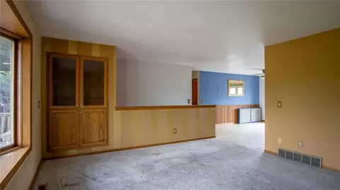5857 E Walnut Rd, Eau Claire, WI 54701 photo 9
