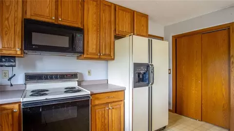 5857 E Walnut Rd, Eau Claire, WI 54701 photo 7