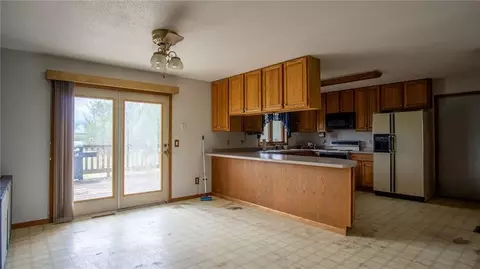 5857 E Walnut Rd, Eau Claire, WI 54701 photo 5