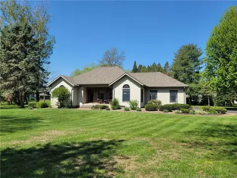 1906 22 22 14 St, Rice Lake, WI 54868