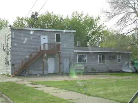 627 E 2nd St S #1, Ladysmith, WI 54848