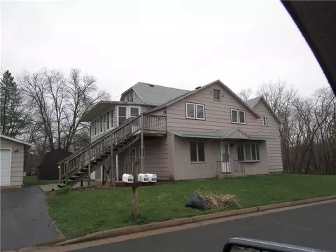 917 E 6th St S #1, Ladysmith, WI 54848