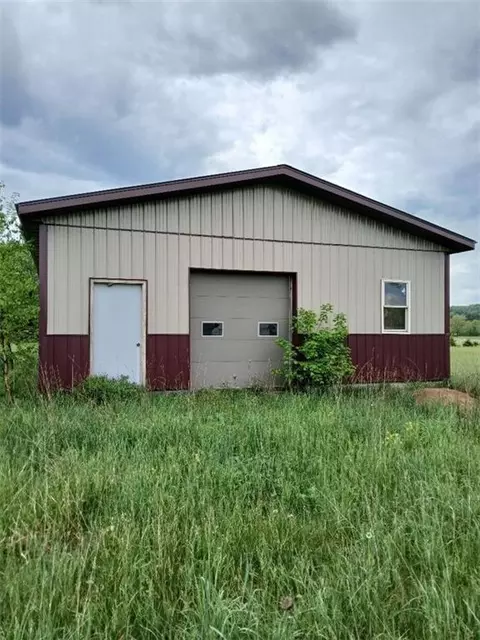 n14081 Hill Road, Fairchild, WI 54741