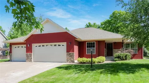 1820 High Point Dr, Altoona, WI 54720