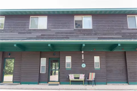 5732 183rd St #6, Chippewa Falls, WI 54729