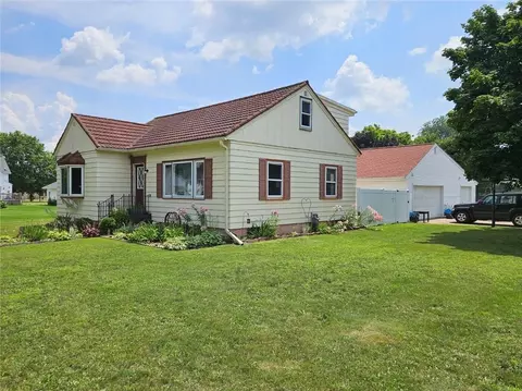 5 E Wisconsin St, Chippewa Falls, WI 54729