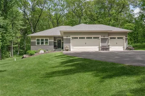 8217 S Lowes Creek Rd, Eau Claire, WI 54701