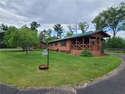 921 24 12 St, Chetek, WI 54728