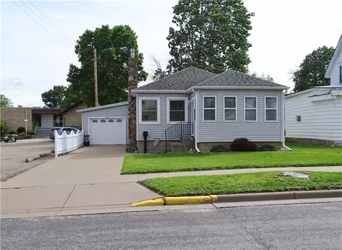 510 2nd Ave W, Durand, WI 54736