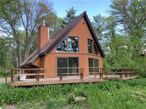 4896 4910 Hobbs Rd, Fall Creek, WI 54742