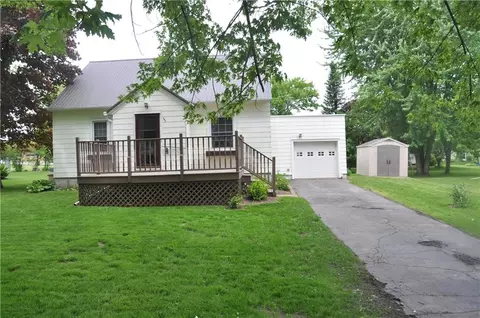419 W North St, Owen, WI 54460
