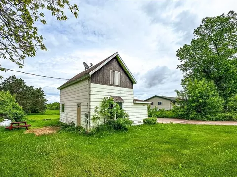 1436 7 12 Ave, Hillsdale, WI 54733