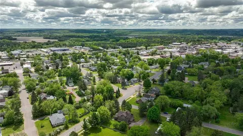1001 Scribner St, Spooner, WI 54801 photo 3