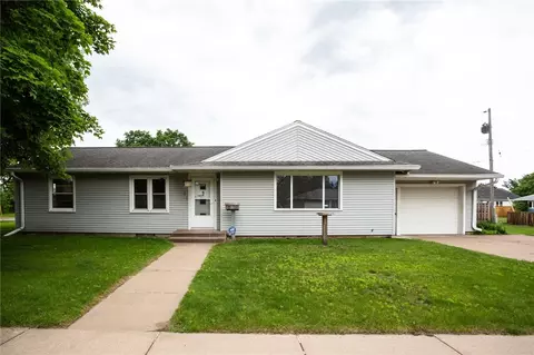 121 Viking Pl, Eau Claire, WI 54701