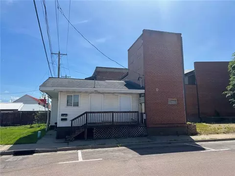 110 N Jackson St, Arcadia, WI 54612