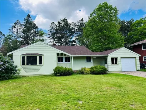 49 Ridgeway Dr, Shell Lake, WI 54871