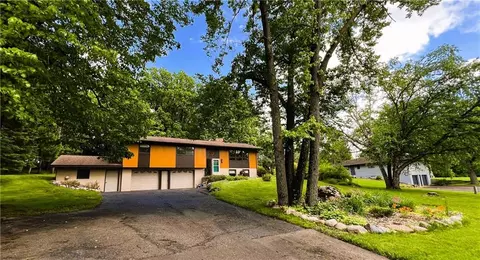 619 E 10th St N, Ladysmith, WI 54848