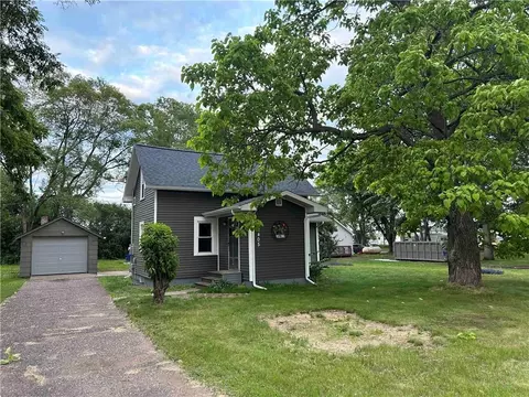 2405 118th St, Chippewa Falls, WI 54729