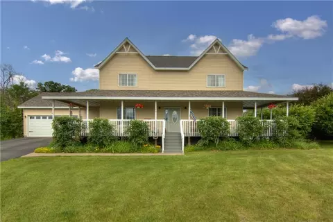 s8989 Pine Creek Court, Eleva, WI 54738 photo 1