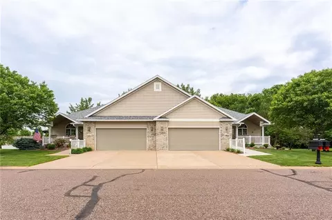 4266 Mill Ridge Cir, Eau Claire, WI 54703