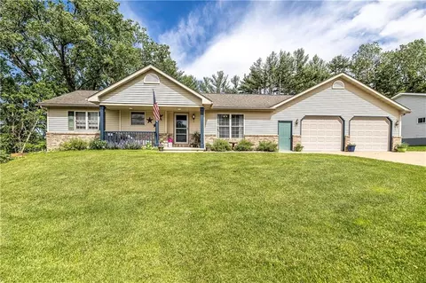 521 N 10th St, Black River Falls, WI 54615