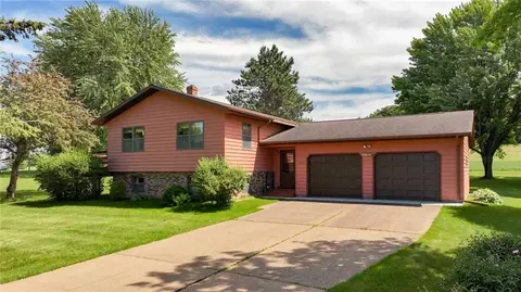 160 Sandy Hill Dr, Augusta, WI 54722