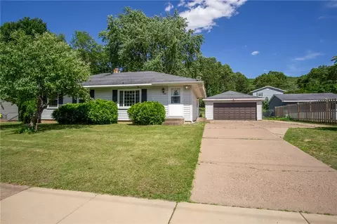 3213 Oakland St, Eau Claire, WI 54703