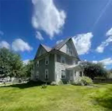 401 E 1st St, Stanley, WI 54768