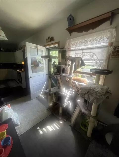 Entry Way - 401 E 1st St, Stanley, WI 54768 photo 1 of 3