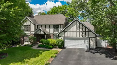 418 Hampton Ct, Altoona, WI 54720