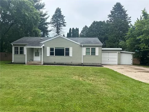179 Elm Ave W, Menomonie, WI 54751